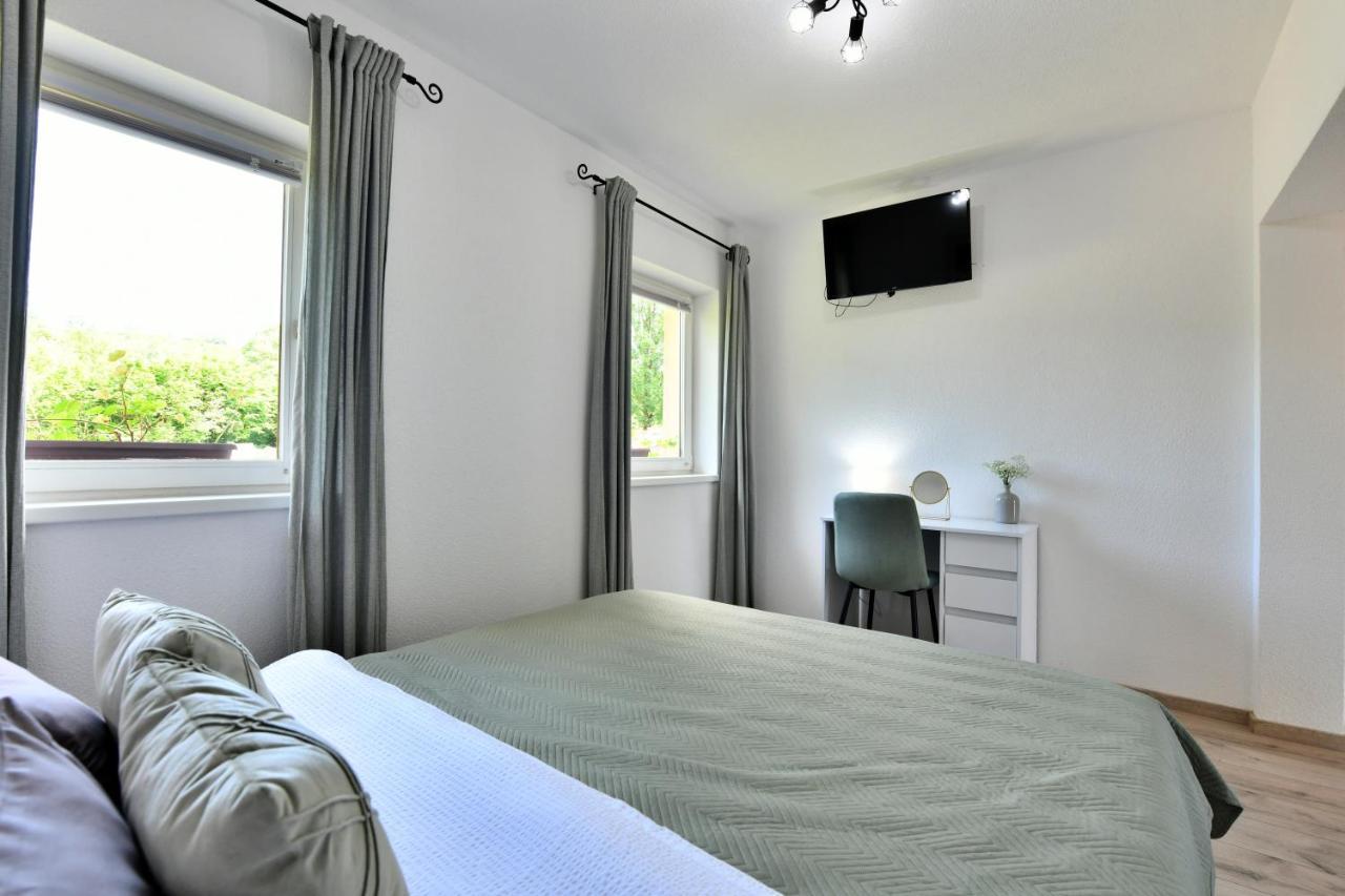 Apartments Green Linden Rakovica Exterior photo